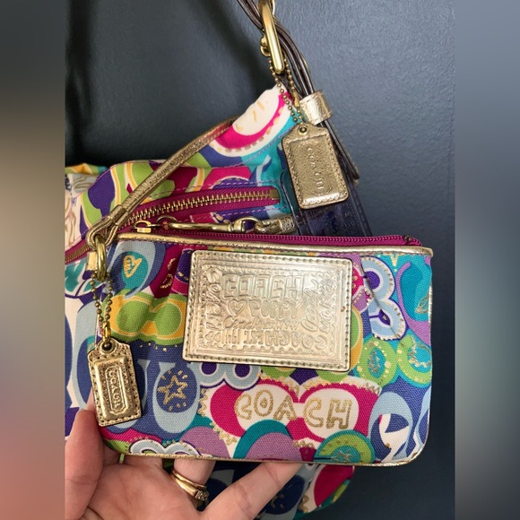 Y2K Coach Poppy Graffiti Multicolor Pop-Print Shoulder Bag & Matching Wristlet - Picture 3 of 16